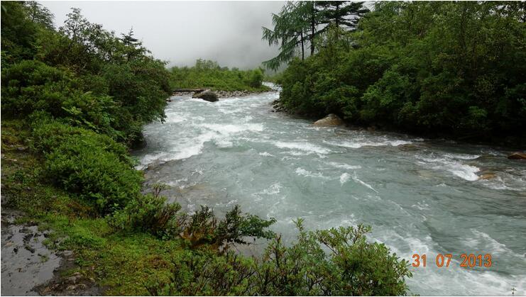 多雄拉河